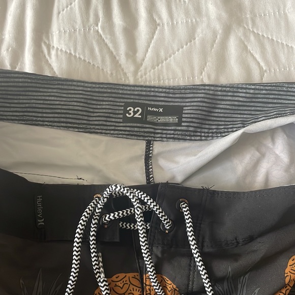 Hurley Swimtrunks - Picture 2 of 2